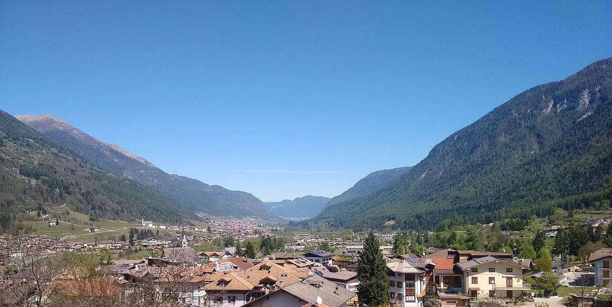 Ansicht von Folgarida, Italien. Keine Abbildung eines bestimmten Verleihgeschäfts.