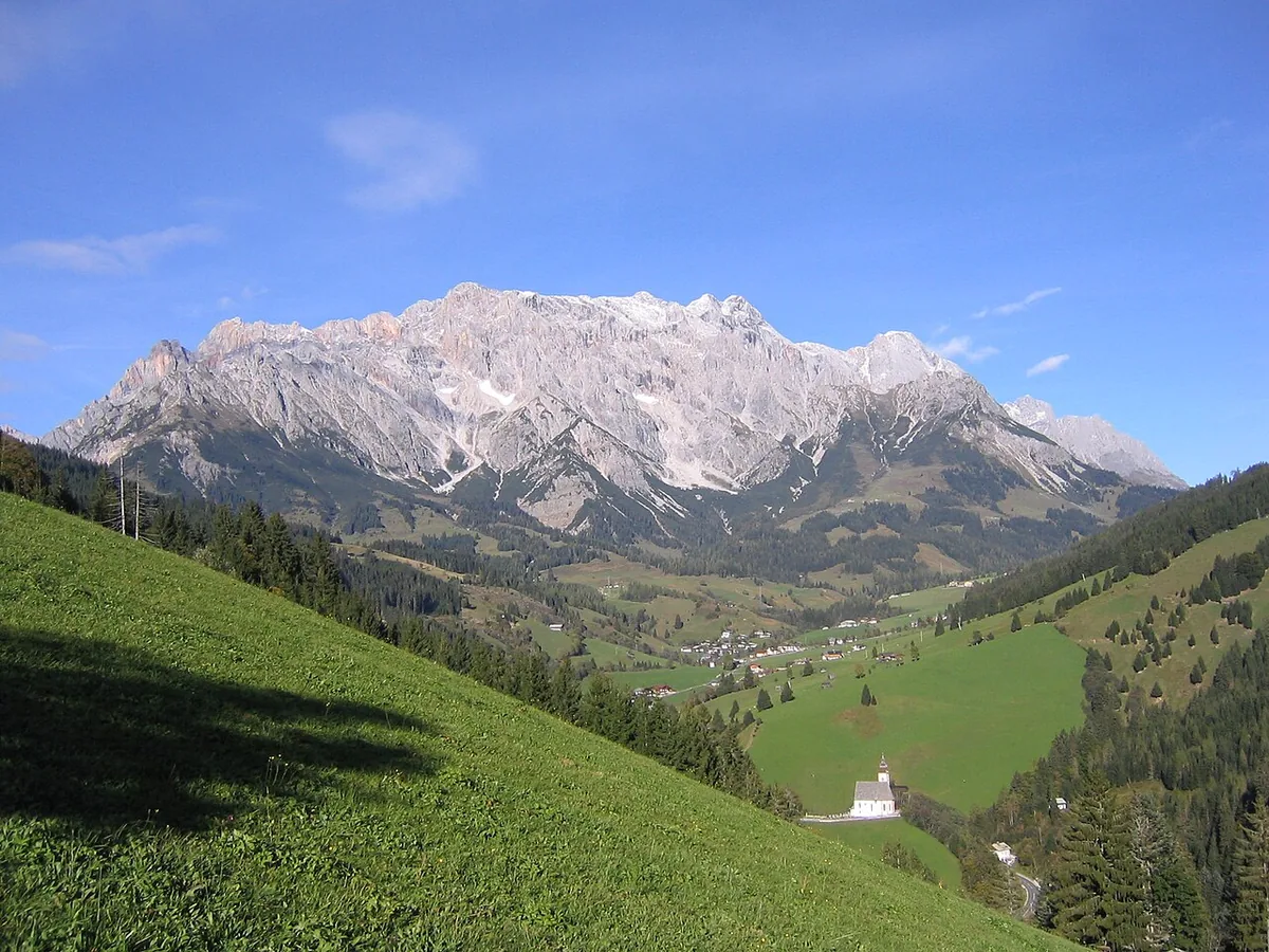 Ansicht von Hochkönig, Österreich. Keine Abbildung eines bestimmten Verleihgeschäfts.